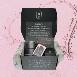 Heart Chakra Aromatherapy Bath and Body Gift Set